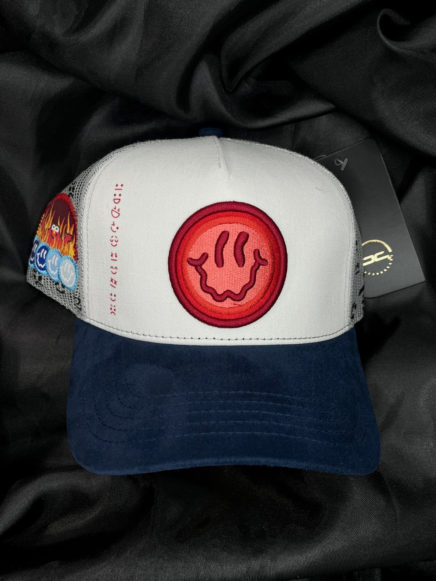 JC BEAUTIFUL DISASTER WHITE